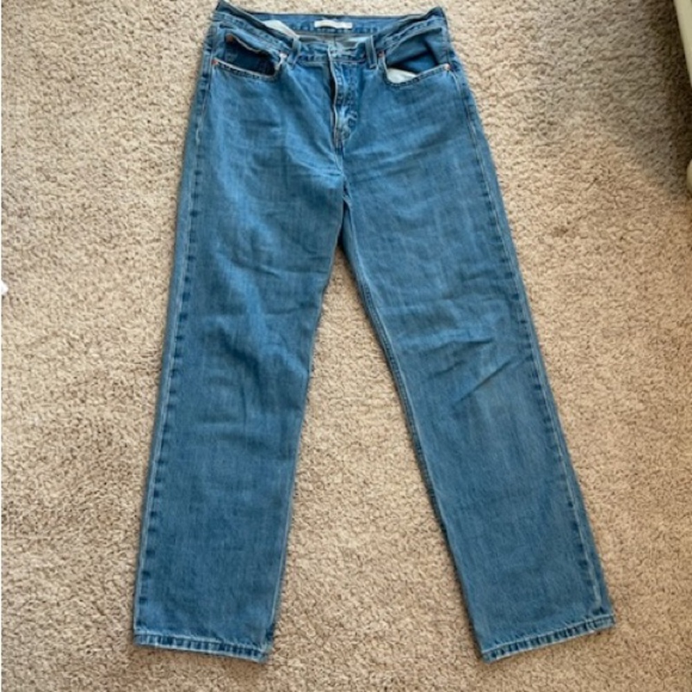 Levi Low Pros